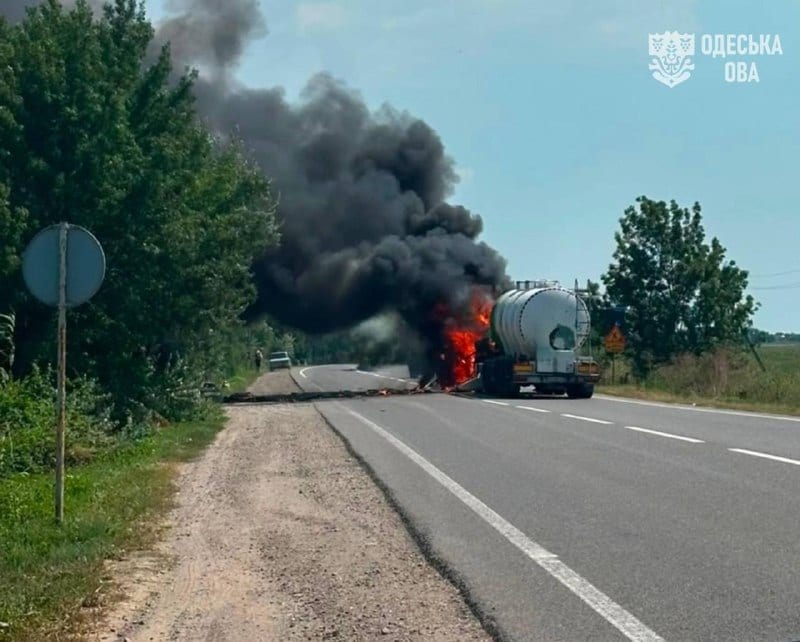 Двоє загиблих і троє поранених внаслідок удару росіян по Одеській області
