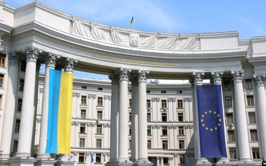 МЗС застерігає спостерігачів від СНД на виборах до Держдуми РФ від відвідування окупованих територій України