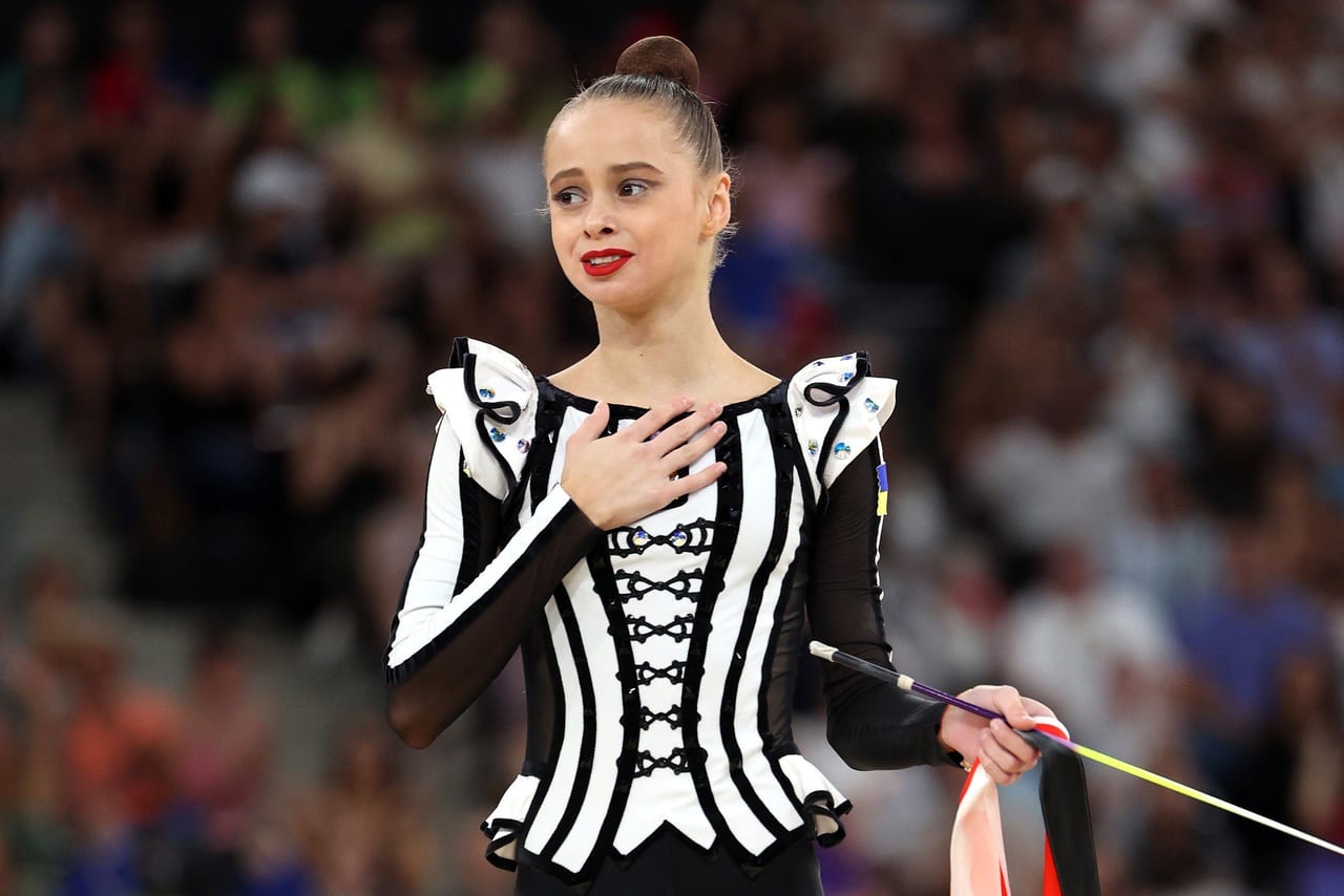 Таїсія Онофрійчук розплакалася після помилки на чемпіонаті світу з художньої гімнастики