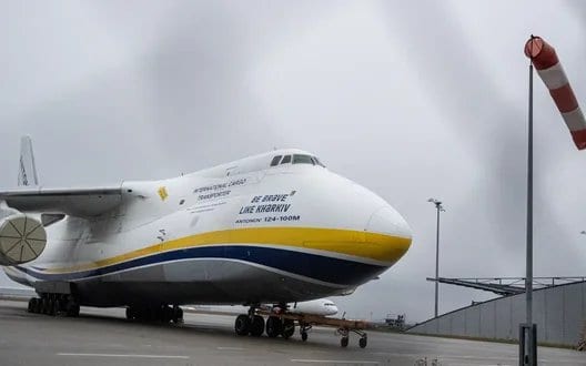 Дрон біля українського Ан-124 у Лейпцигу: генерал Бундесверу закликав Німеччину застосувати 4-ту статтю Договору НАТО