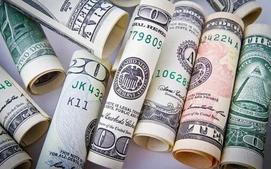 Нацбанк пом’якшує валютні обмеження: що змінюється для українців і бізнесу. Перелік