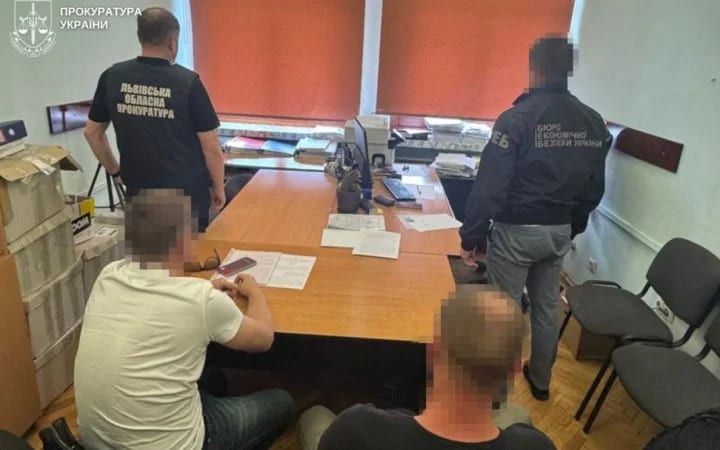 Львів'янин постане перед судом за незаконне перевезення техніки Apple на 35 млн гривень