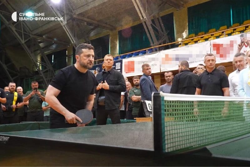 Зеленський зустрівся з воїнами та ветеранами на змаганнях «Воля до життя» в Івано-Франківську