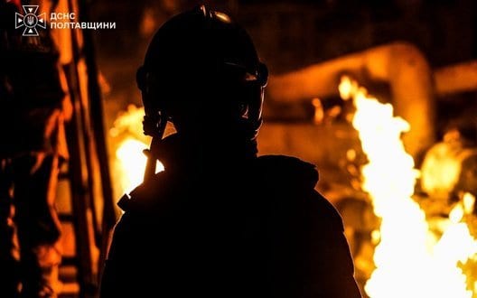 РФ атакувала Харківщину та Полтавщину: 9 постраждалих, знищено АЗС в Опішнянській громаді. ФОТОрепортаж