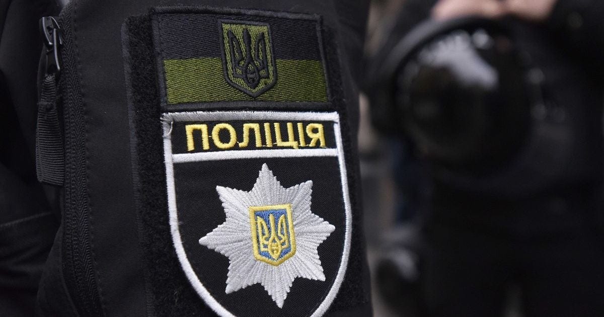 Сів за кермо позашляховика і пригрозив вибухом: у Білій Церкві затримали чоловіка