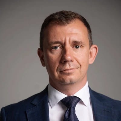 Чому дефіцит інженерів дорожчий за дефіцит грошей