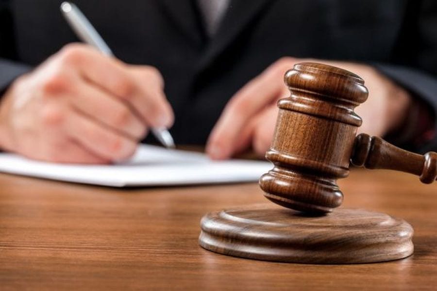 У Києві 15 років тюрми отримав агент, який підпалив релейну шафу “Укрзалізниці” та авто волонтера