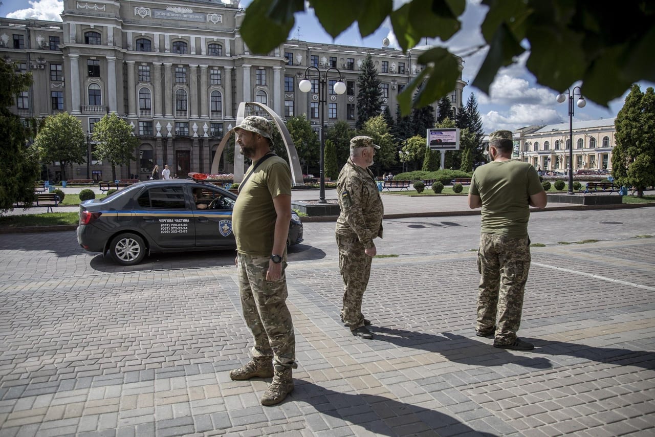Суд пояснив, чи можуть позбавити водійських прав за неявку до ТЦК