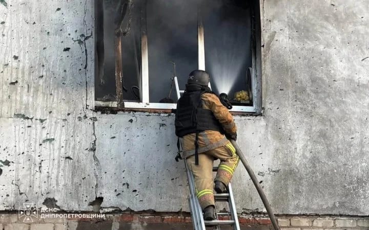 Окупанти обстріляли Дніпропетровщину дронами та артилерією