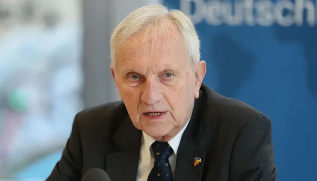 Німеччина має принаймні розпочати навчання українців роботі з Taurus — генерал Бундесверу у відставці